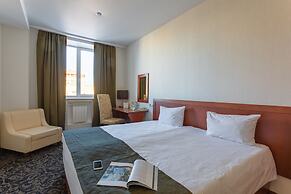 Benefit Plaza Congress Hotel