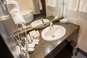Benefit Plaza Congress Hotel