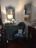 John Thomas Bed and Bath