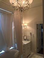 John Thomas Bed and Bath