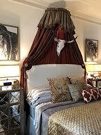 John Thomas Bed and Bath