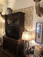 John Thomas Bed and Bath