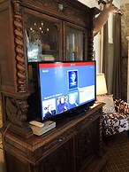 John Thomas Bed and Bath