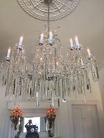 John Thomas Bed and Bath