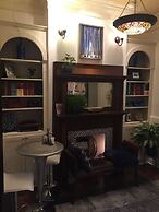 John Thomas Bed and Bath