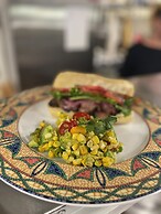 The Village Inn of Woodstock