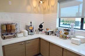 Comfort Inn & Suites Houston I-45 North - IAH