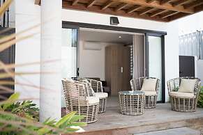 Toparadis Guest House