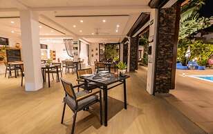 Toparadis Guest House