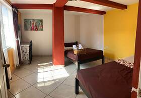 Hotel & Suites Cerro Rojo