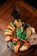 Hotel & Suites Cerro Rojo