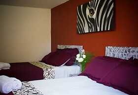 Hotel & Suites Cerro Rojo