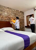 Hotel & Suites Cerro Rojo