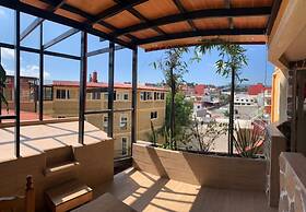 Hotel & Suites Cerro Rojo