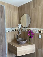 Hotel & Suites Cerro Rojo