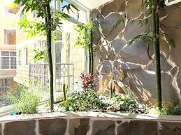 Hotel & Suites Cerro Rojo