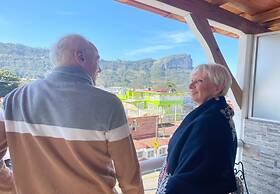 Hotel & Suites Cerro Rojo