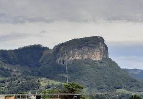 Hotel & Suites Cerro Rojo