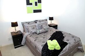 Beautiful Apartment With Patio