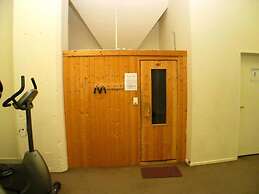 Beautiful Apartment With Patio