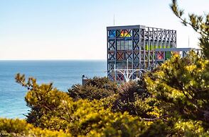 Gyeongpodae The Hotel Business