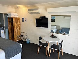 Montana Lodge Motel