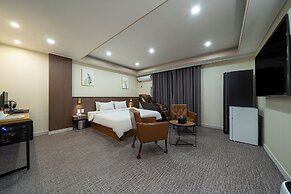 Hotel Yaja Jecheon Station