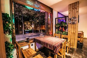 Qufu International Youth Hotel