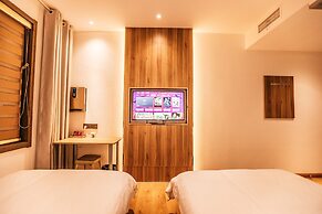 Qufu International Youth Hotel