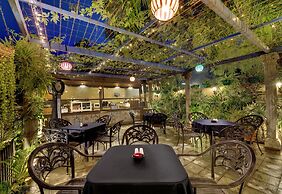 WelcomHeritage Mani Mansion