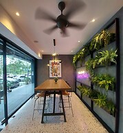 MIICO Hotel @ Mount Austin