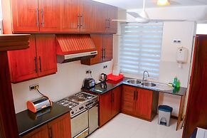 Deluxe 4BR Penthouse By Unique Towers