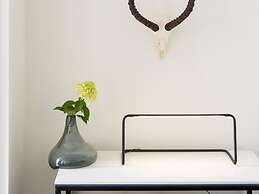 Chez Laurence Du Tilly