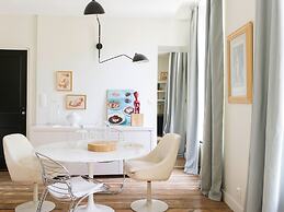 Chez Laurence Du Tilly