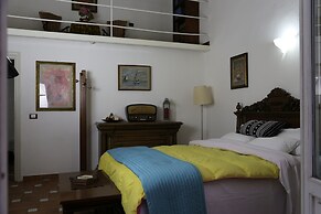 Tourist House Santa Croce