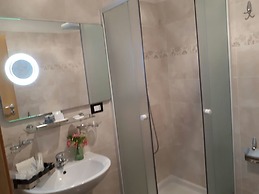 Gate of Paradise Florence B&B