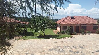 Nakoosi Eco Lodge & Backpackers