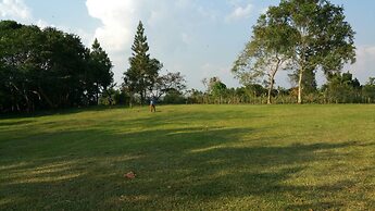 Nakoosi Eco Lodge & Backpackers