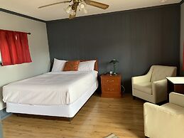 Glen Garry Motel and Cottages