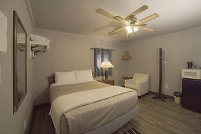 Glen Garry Motel and Cottages