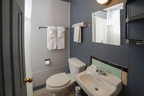 Glen Garry Motel and Cottages