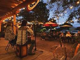 Breezy Hills Cottages