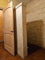 Breezy Hills Cottages