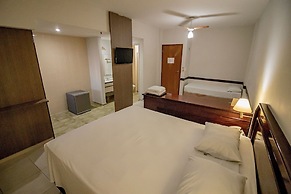 Hot Springs - JC Temporada