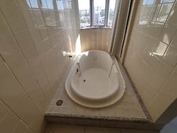 Hot Springs - JC Temporada