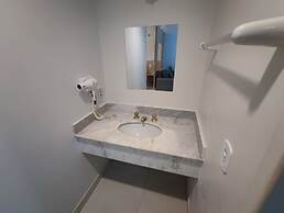 Hot Springs - JC Temporada