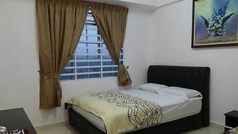 Aaron Apartment at Crown Imperial