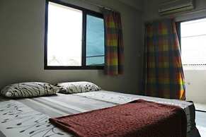 Saeng Chan Apartment