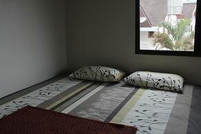 Saeng Chan Apartment