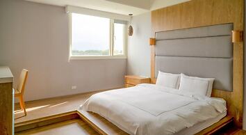 Ting-Feng B&B